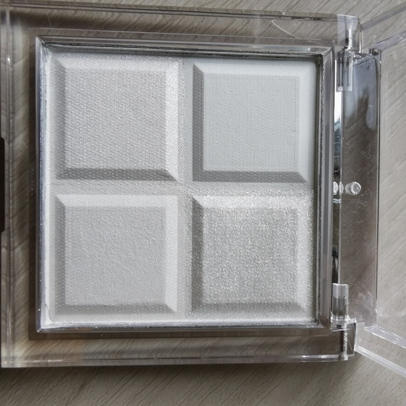 Almay Eyeshadow Bundle - Picture 13 of 14